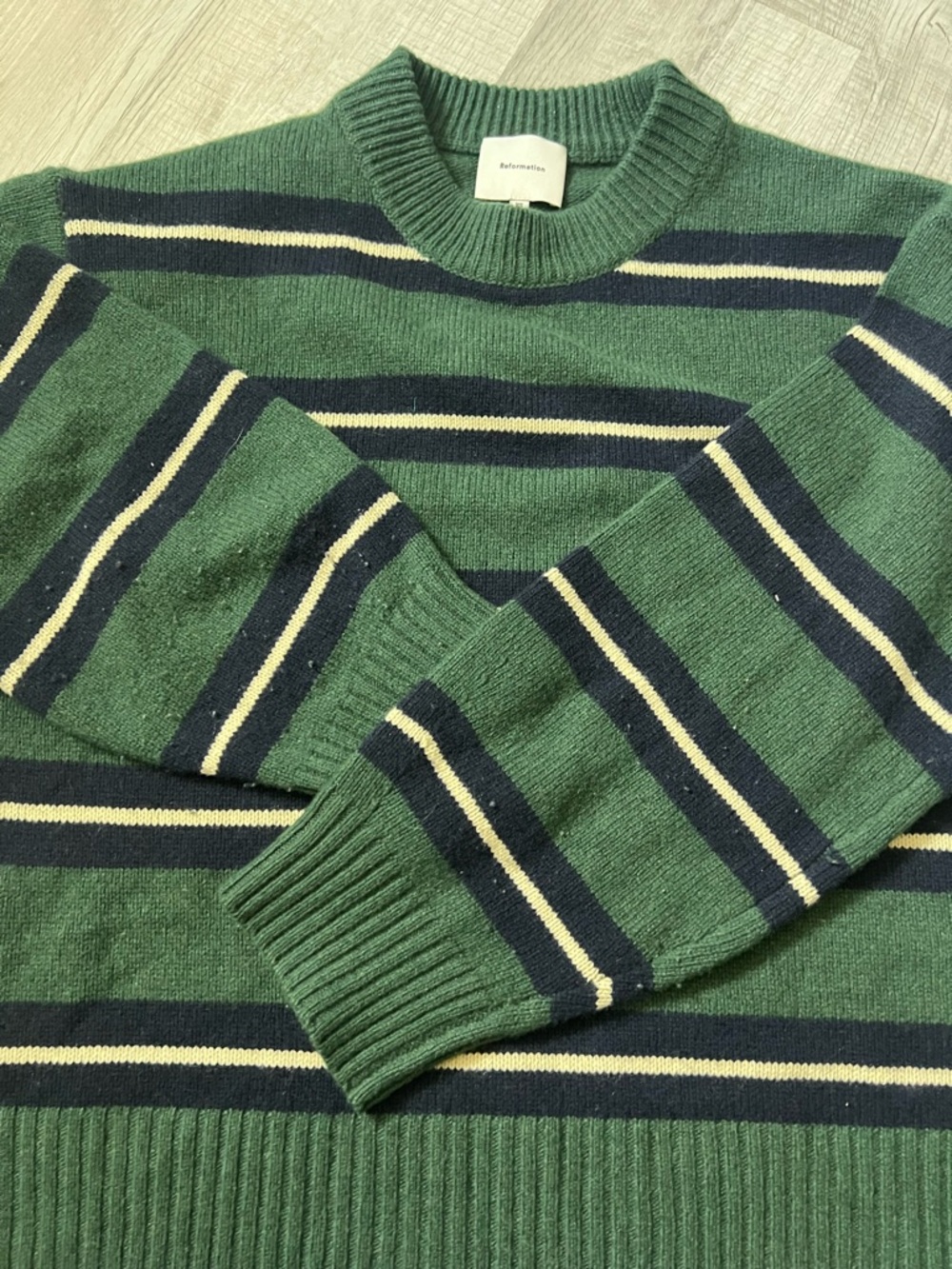 REFORMATION Cove Cashmere Oversized Crew Dark Pine Multi Stripe Green Sweater XS - Picture 14 of 16